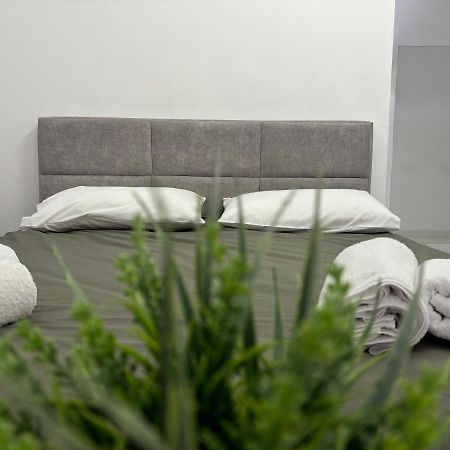 Center, Selvia White Apartment Tirana Bagian luar foto