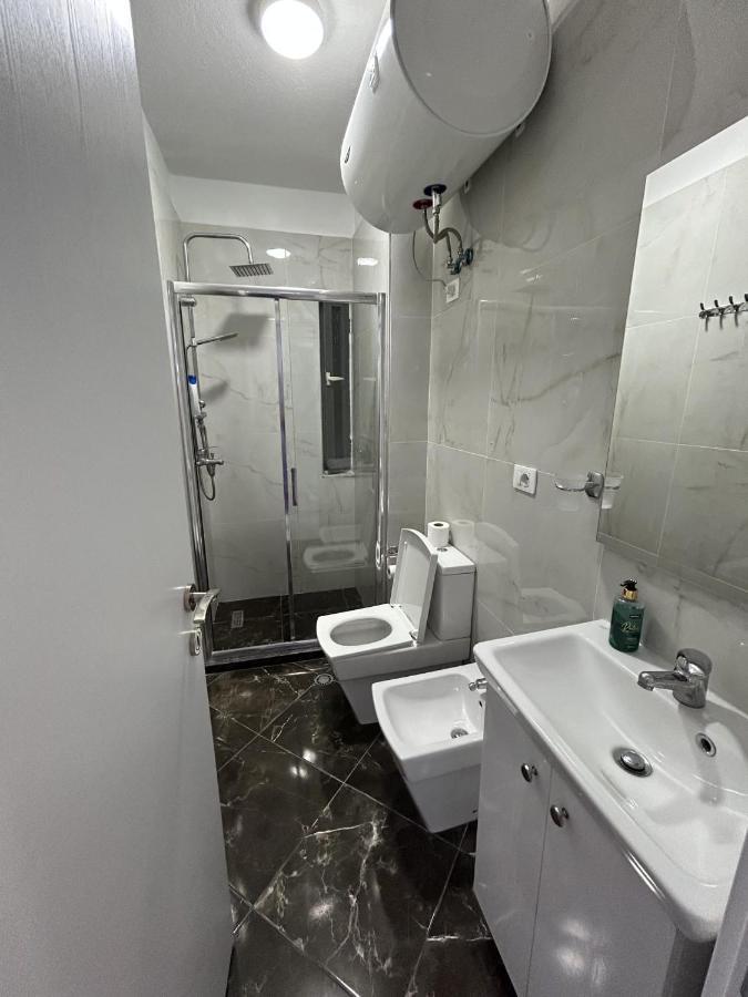 Center, Selvia White Apartment Tirana Bagian luar foto