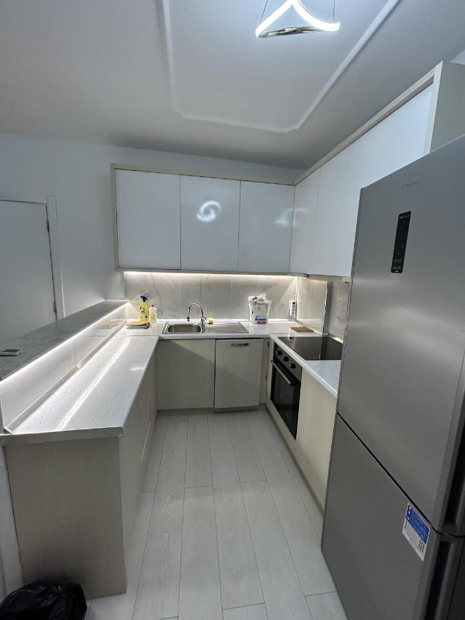 Center, Selvia White Apartment Tirana Bagian luar foto